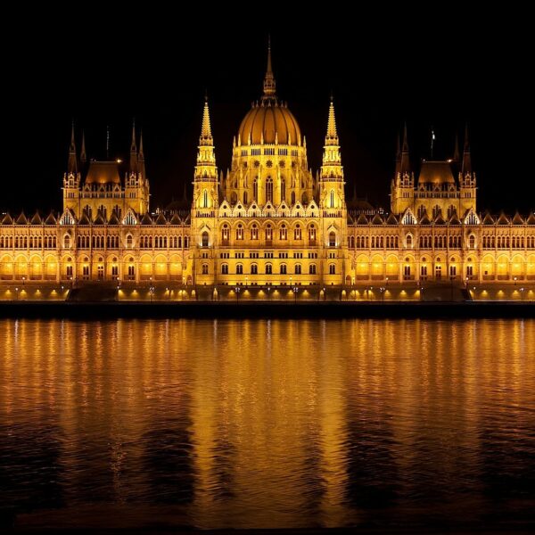 Budapest Tour Package - Luxury Vacations and Holidays