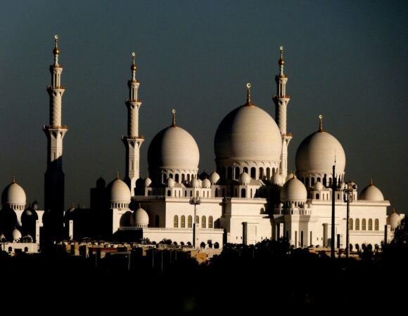 Abu Dhabi Tour Packages - Luxury Vacations and Holidays
