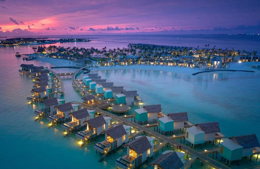 Hard-rock-hotel-Maldives-5-star-Hotel-in-Maldives