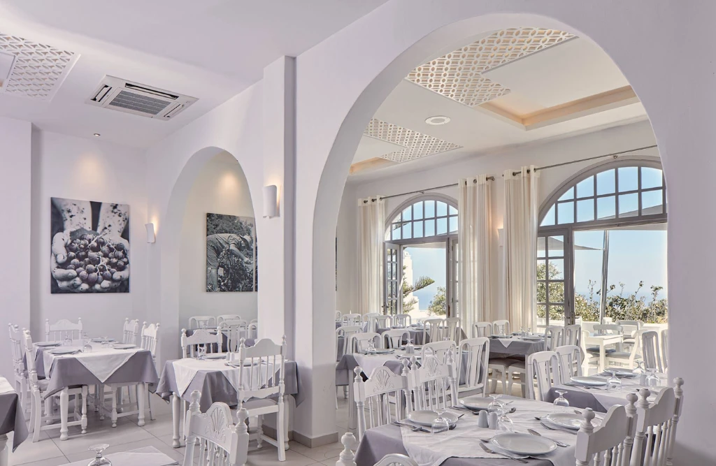 Santorini-Palace-Hotel-4-star