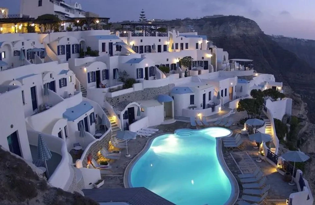 Volcano-View-Hotel-Santorini-5-star