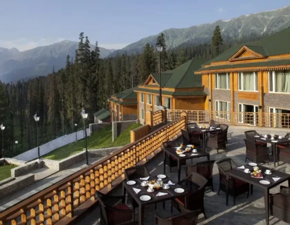 Hotels in Kashmir – List of 3 Star, 4 Star, 5 Star hotels