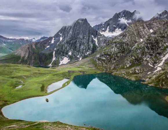 Everything you need to know about The Kashmir Great Lakes Trek