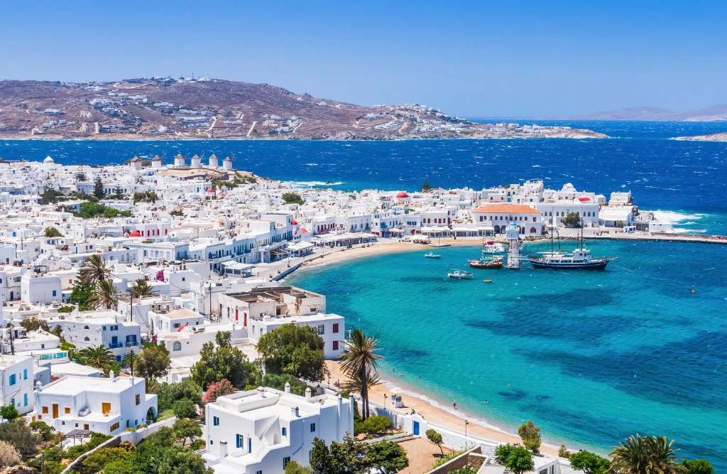 Mykonos port